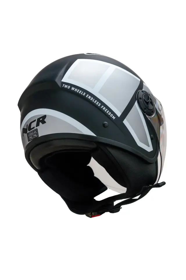 Air Çenesiz Motosiklet Kaskı (ECE)  Siyah Beyaz